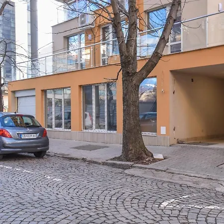 شقة Stylish Residential Flat - With Parking & Balcony By Flat Mаnager صوفيا